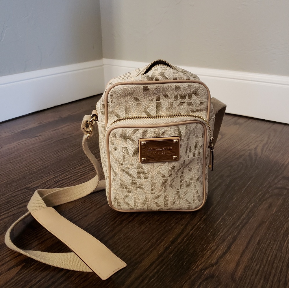 Michael Kors Purs